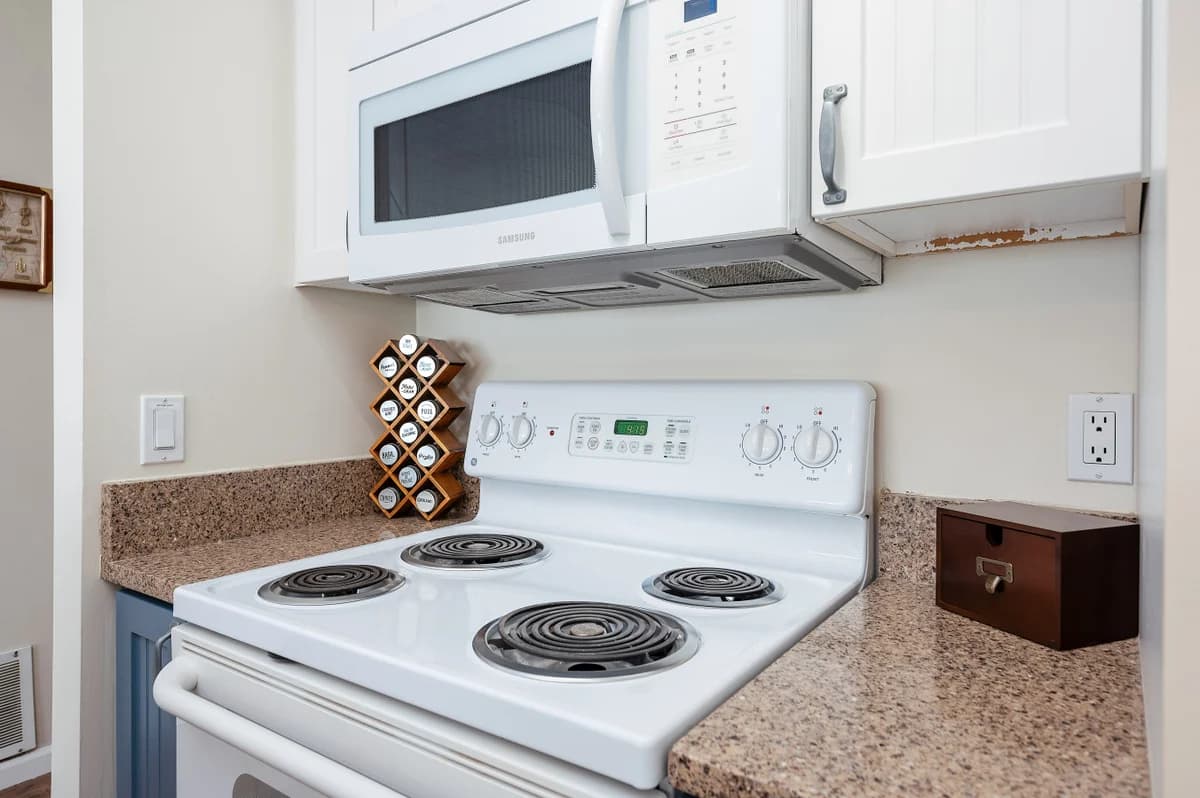 Stateroom 322 | Beachfront Condo | Downtown + Tart Trail photo 20