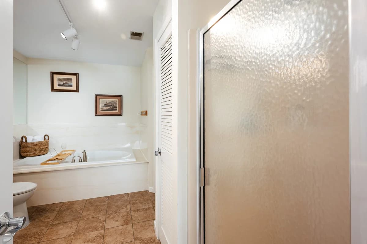 Stateroom 322 | Beachfront Condo | Downtown + Tart Trail photo 28