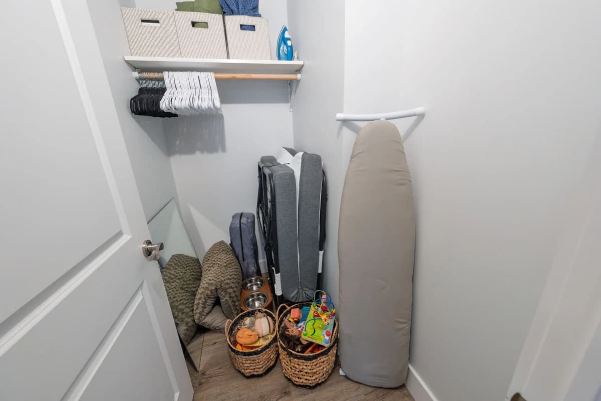 Stone & Flora 2BR Condo Near Downtown and Bay photo 41