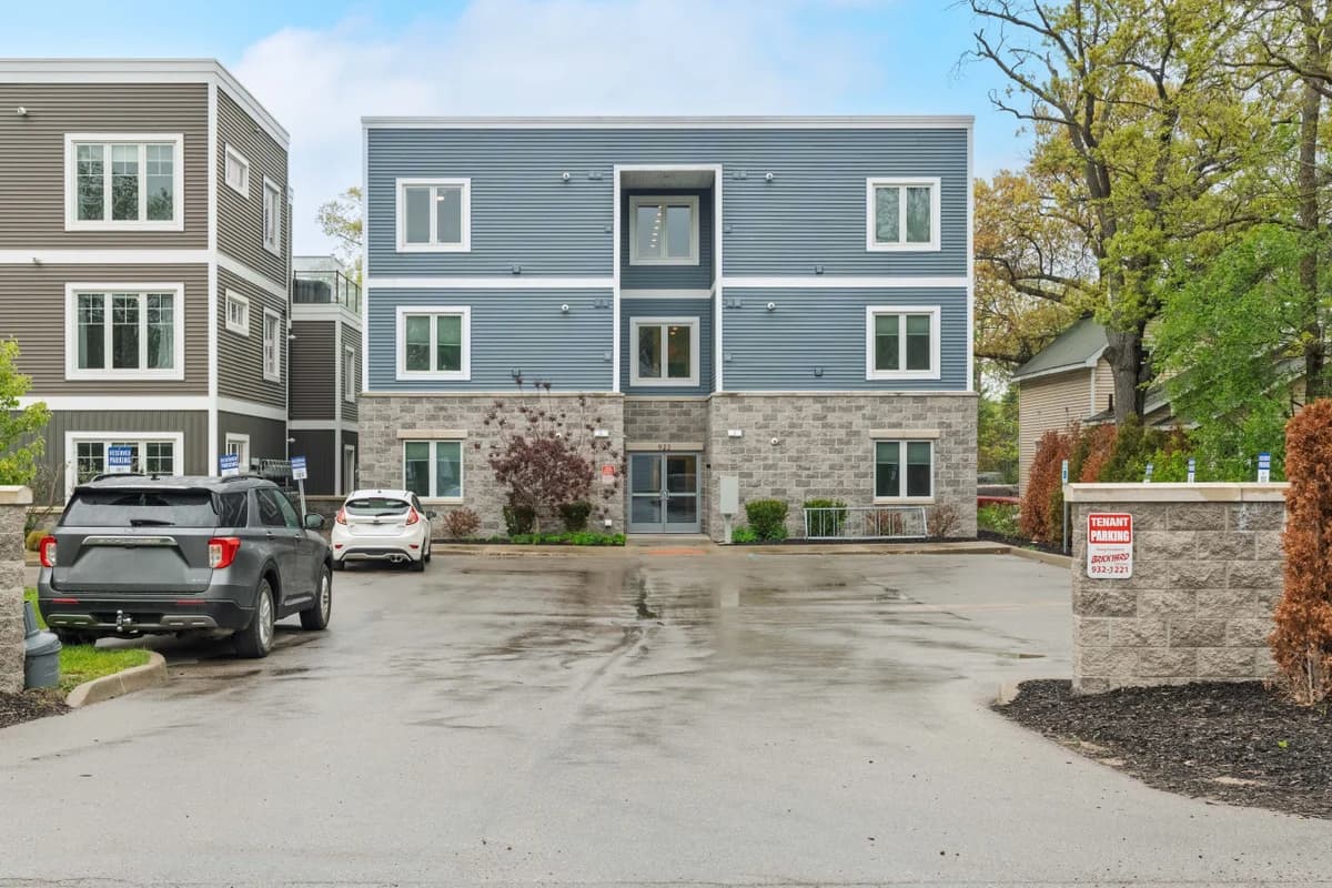 Stone & Flora 2BR Condo Near Downtown and Bay photo 49