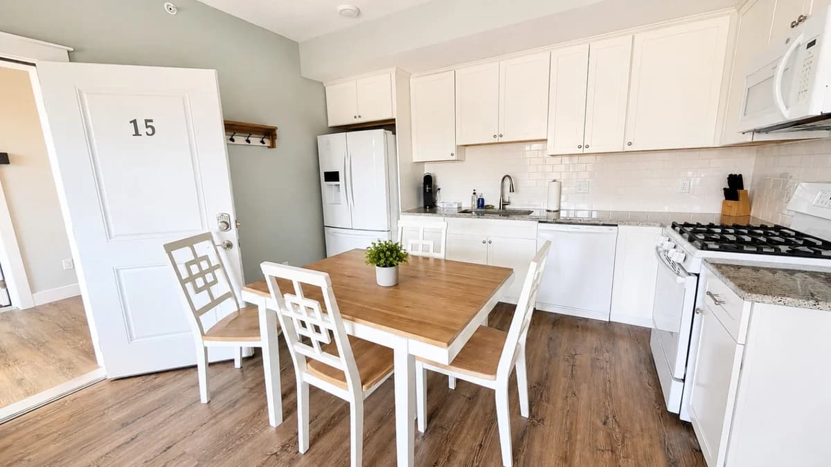 The Aerie 15 | 2BR | Rooftop Patio | Downtown photo 5