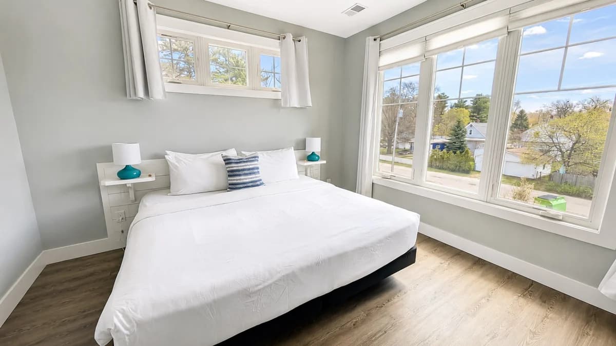 The Aerie 15 | 2BR | Rooftop Patio | Downtown photo 7