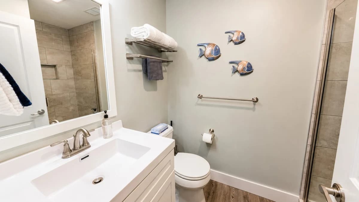 The Aerie 15 | 2BR | Rooftop Patio | Downtown photo 14