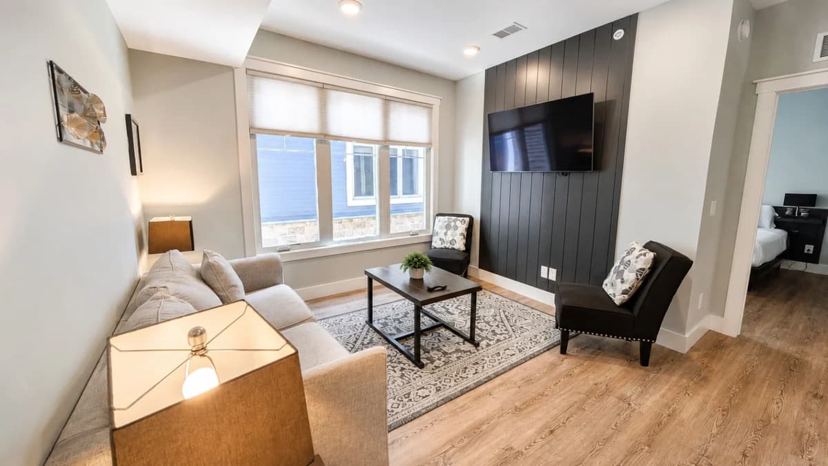 The Grove 11 | 2BR | Rooftop Patio |Downtown photo 4