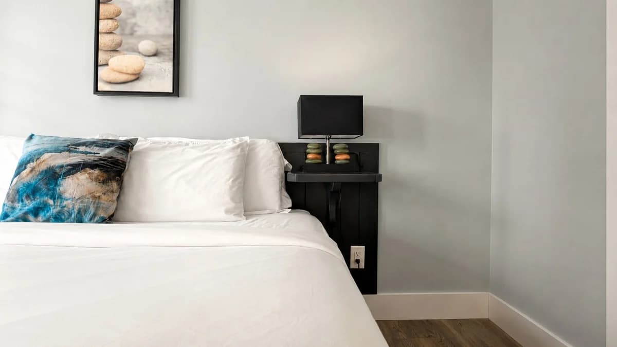 The Grove 11 | 2BR | Rooftop Patio |Downtown photo 10
