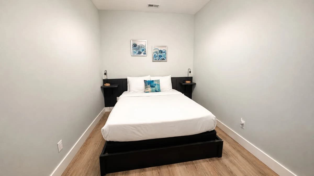 The Grove 11 | 2BR | Rooftop Patio |Downtown photo 11
