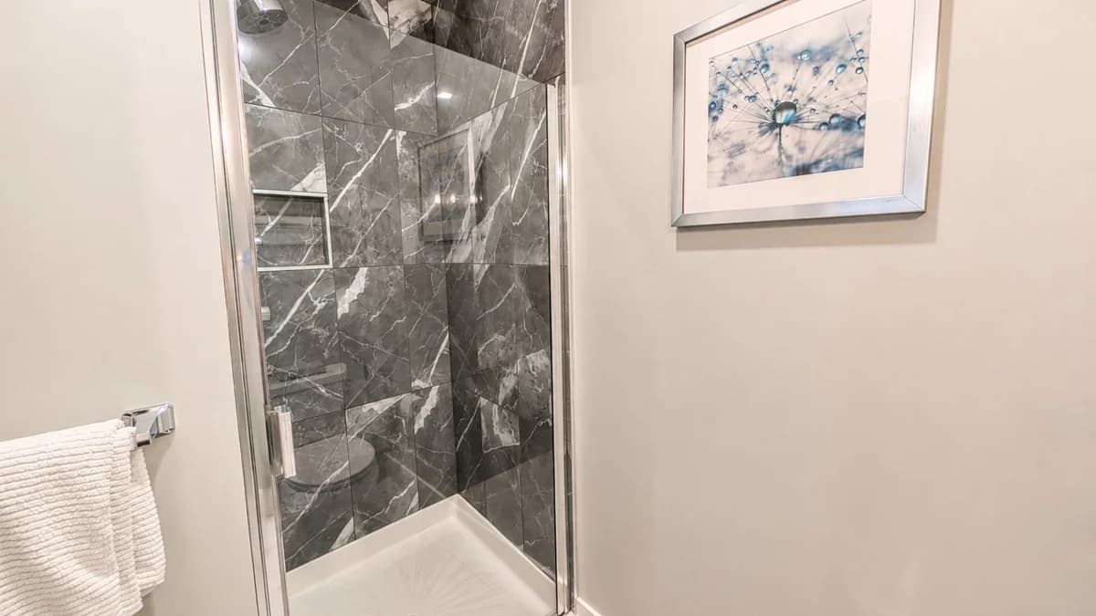 The Grove 11 | 2BR | Rooftop Patio |Downtown photo 14