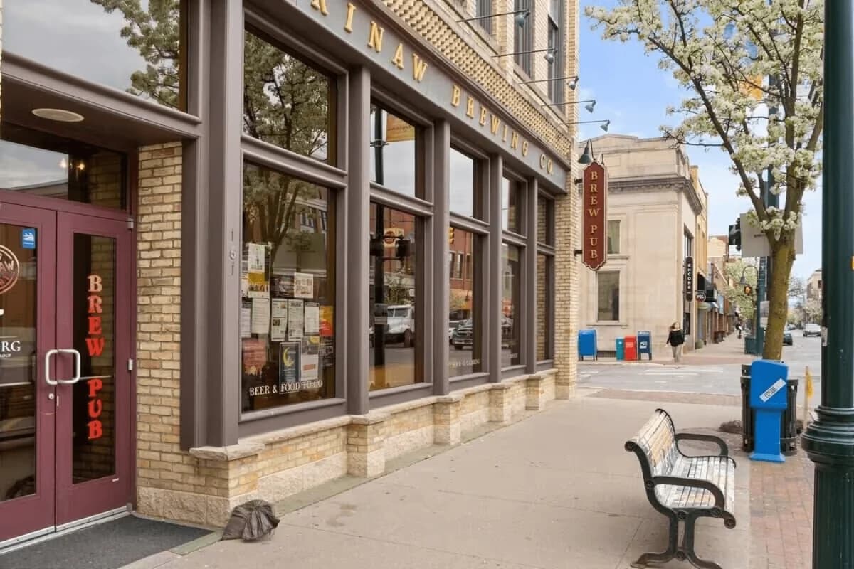 The Haven 10 | 2BR | Rooftop Patio |Downtown photo 25