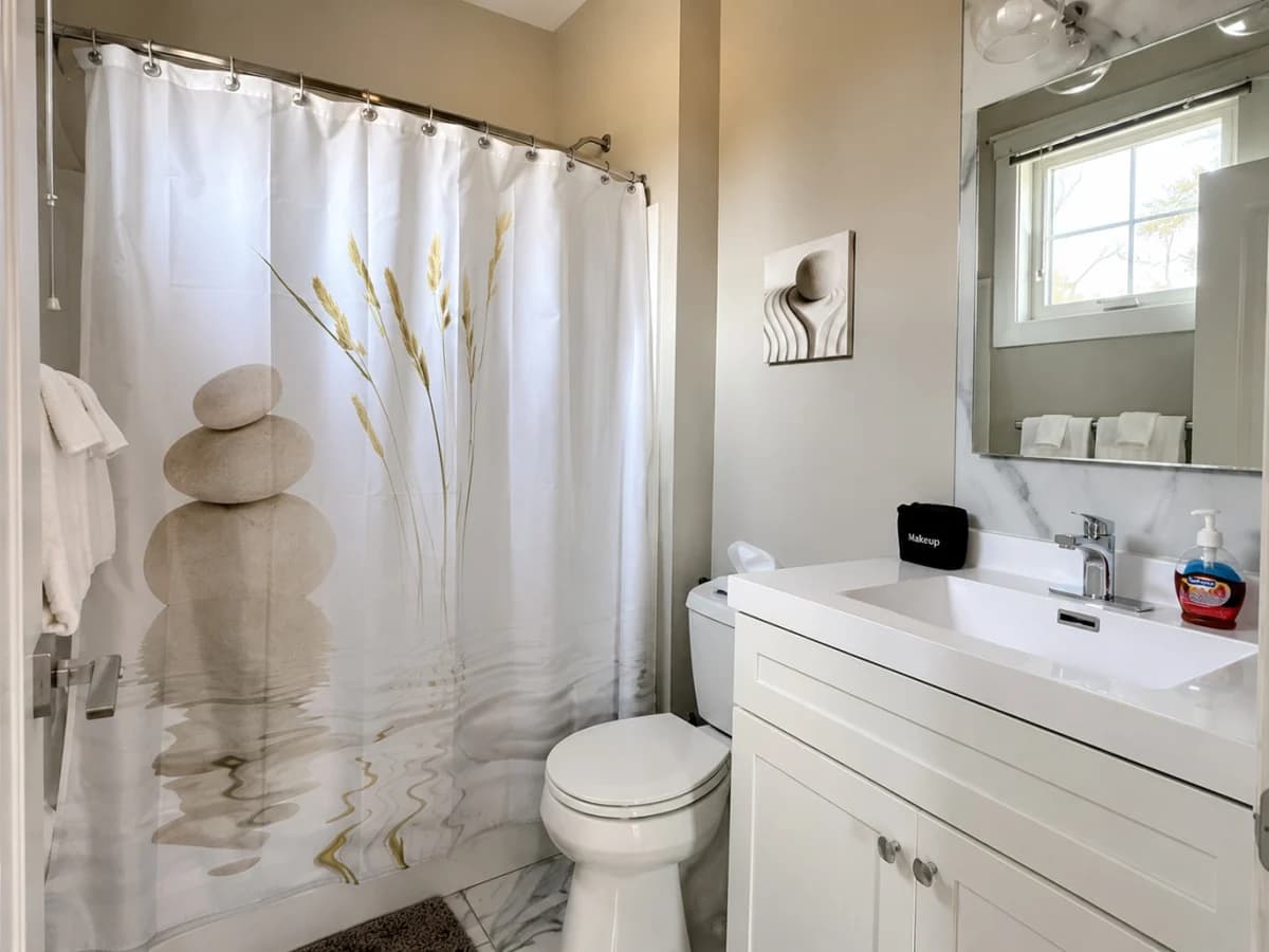 The Ledge 9 | 2BR | Rooftop Patio |Downtown photo 9