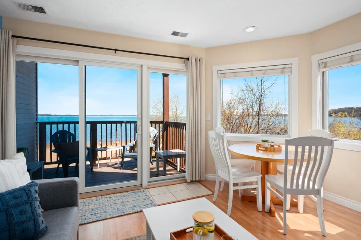 Waters Edge 220 | Beachfront Condo | Balcony | Near Downtown photo 9