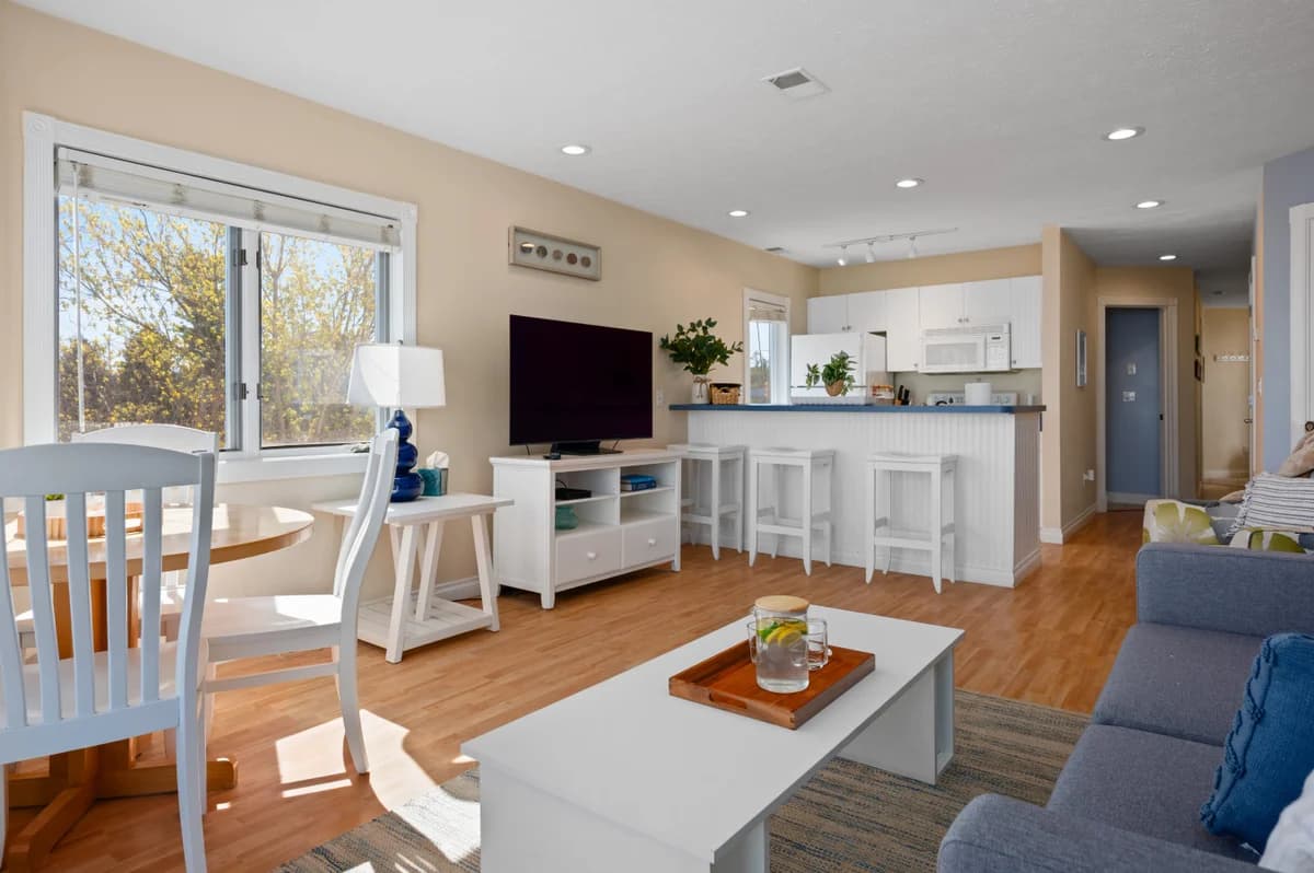 Waters Edge 220 | Beachfront Condo | Balcony | Near Downtown photo 11
