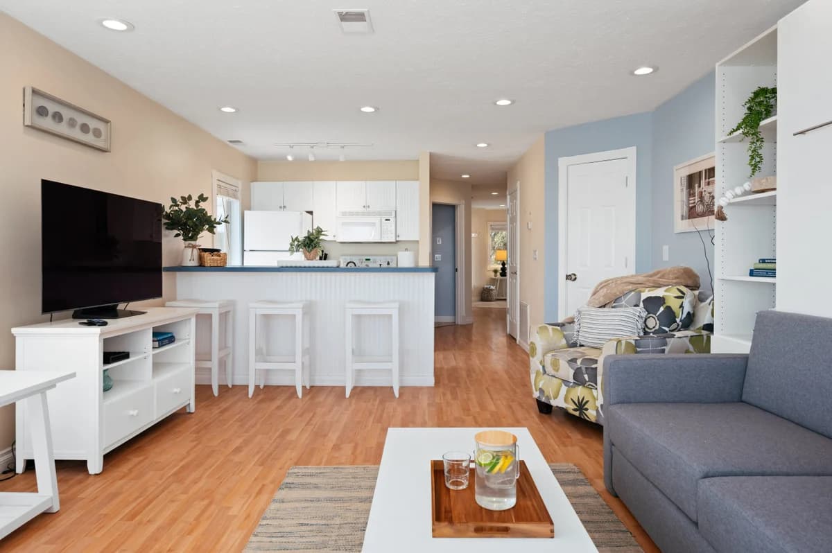 Waters Edge 220 | Beachfront Condo | Balcony | Near Downtown photo 16
