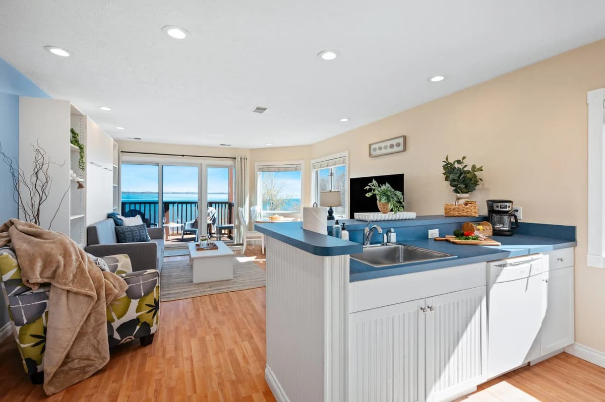 Waters Edge 220 | Beachfront Condo | Balcony | Near Downtown photo 24