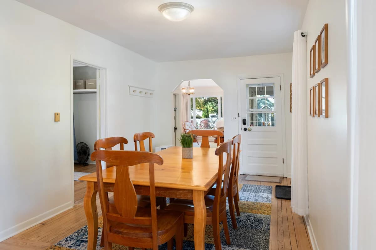 White House Retreat 3BR Downtown photo 19