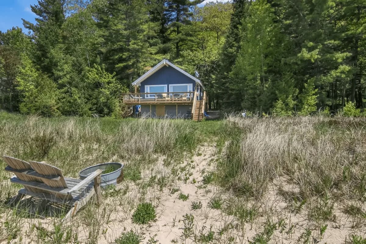 Boona Vista|Lake Michigan Beach Front Cottage photo 3