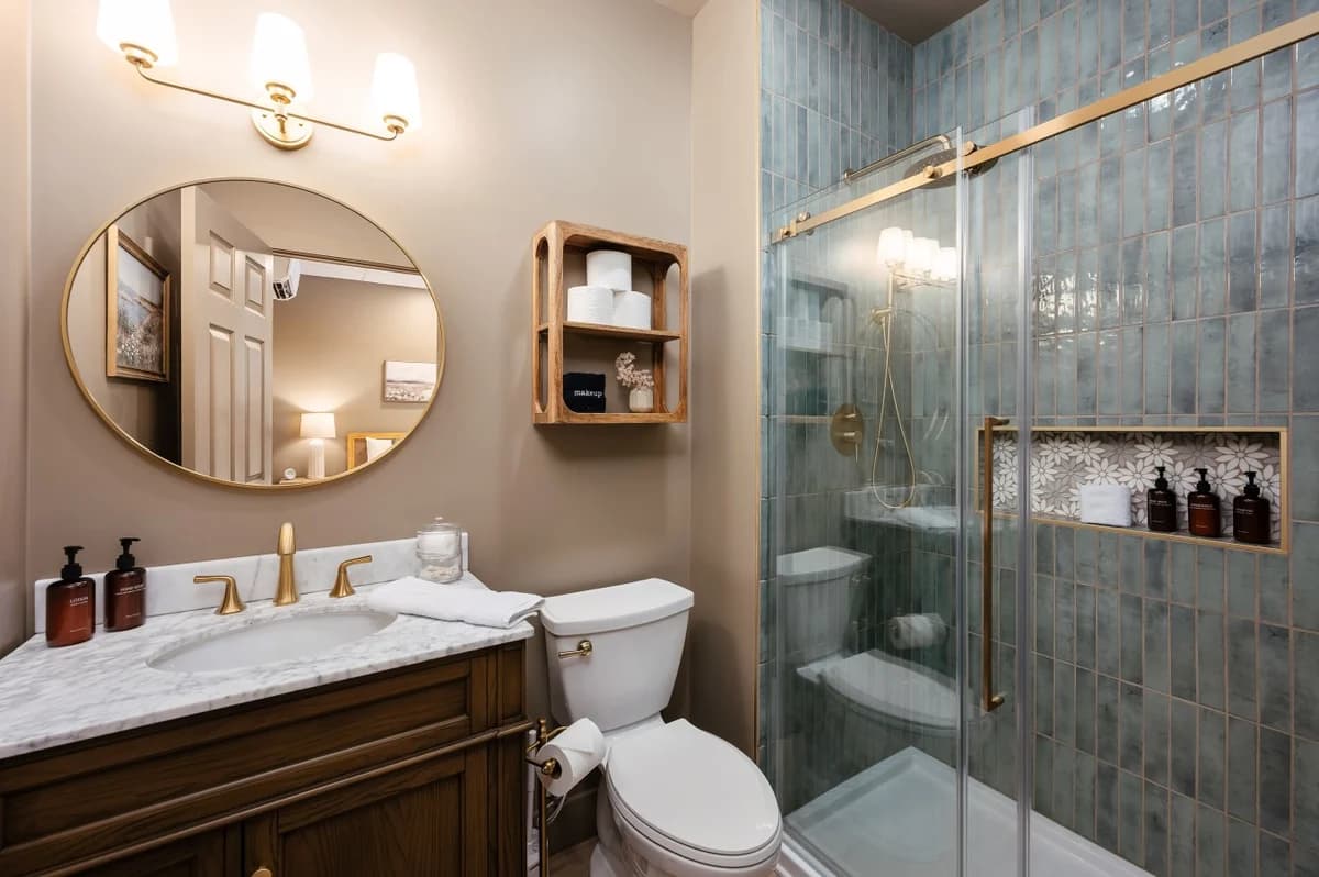 Sage Solace Studio | Near Downtown & Beaches photo 3